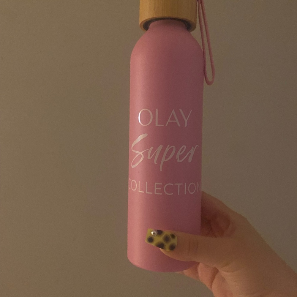 OLAY Pink Super Collection Bottle